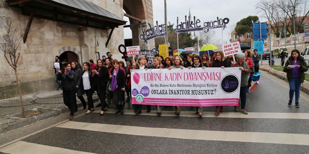 Kadınlar Günü’nde Seslerini Duyurdu