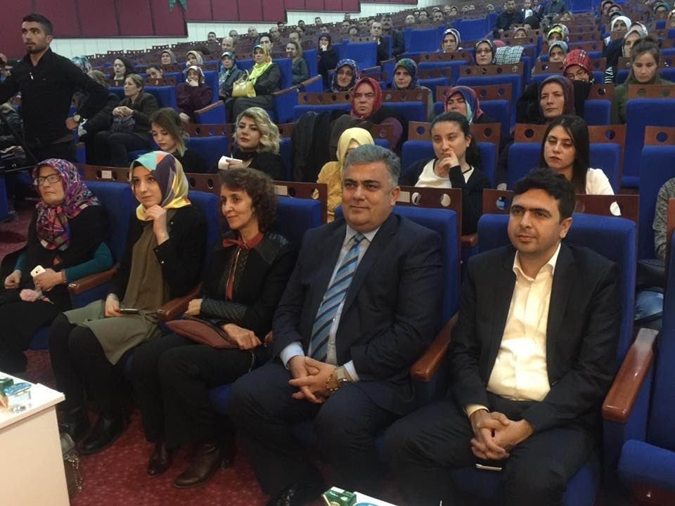 Ereğli’de “İdeal Kadın, Bilge Kadın Hz. Aişe” Konulu Konferans