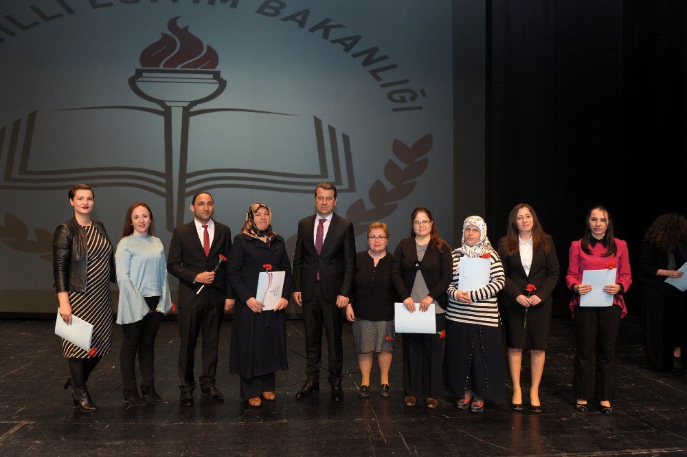 “Aile Eğitim” Programlarına Katılan Kursiyerlere Belgeleri Verildi