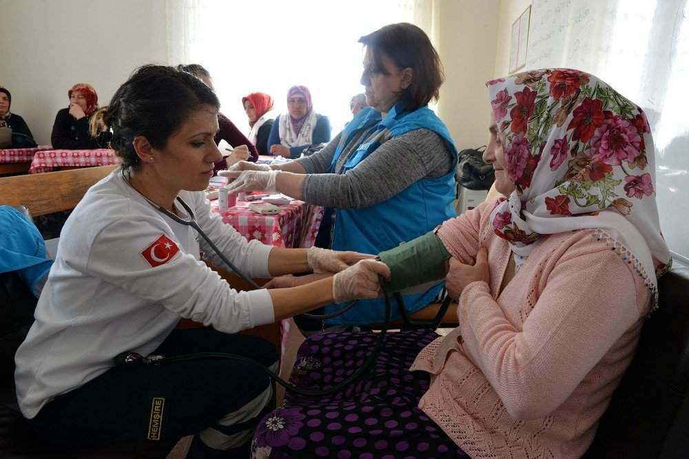 Tepebaşı Belediyesinden Kozkayı Ve Sulukaraağaç’ta Sağlık Taraması