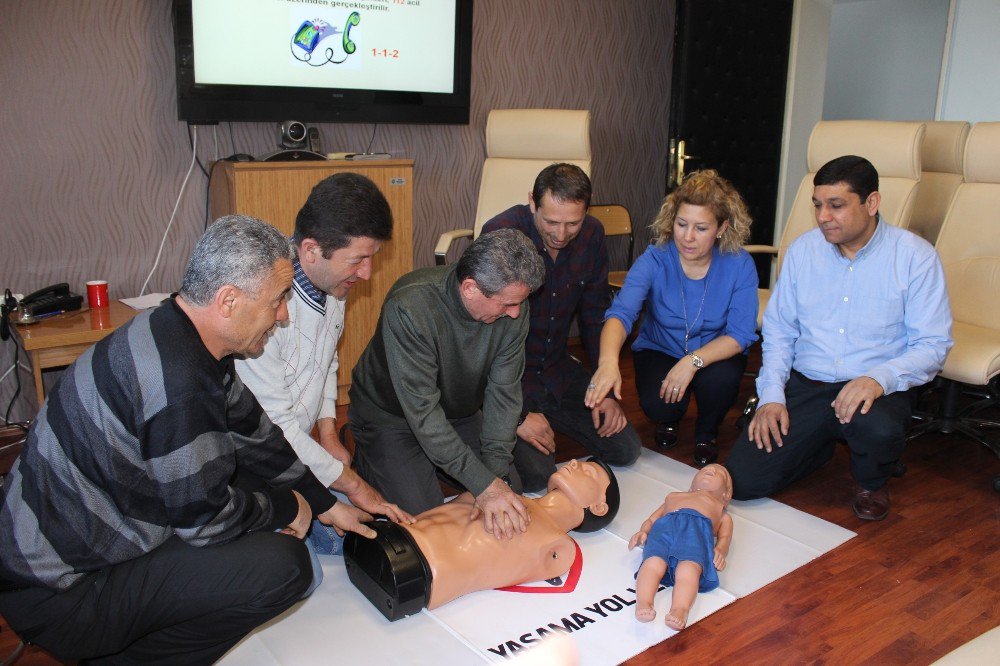 Ambulans Şoförlerine İlk Yardım Eğitimi Verildi