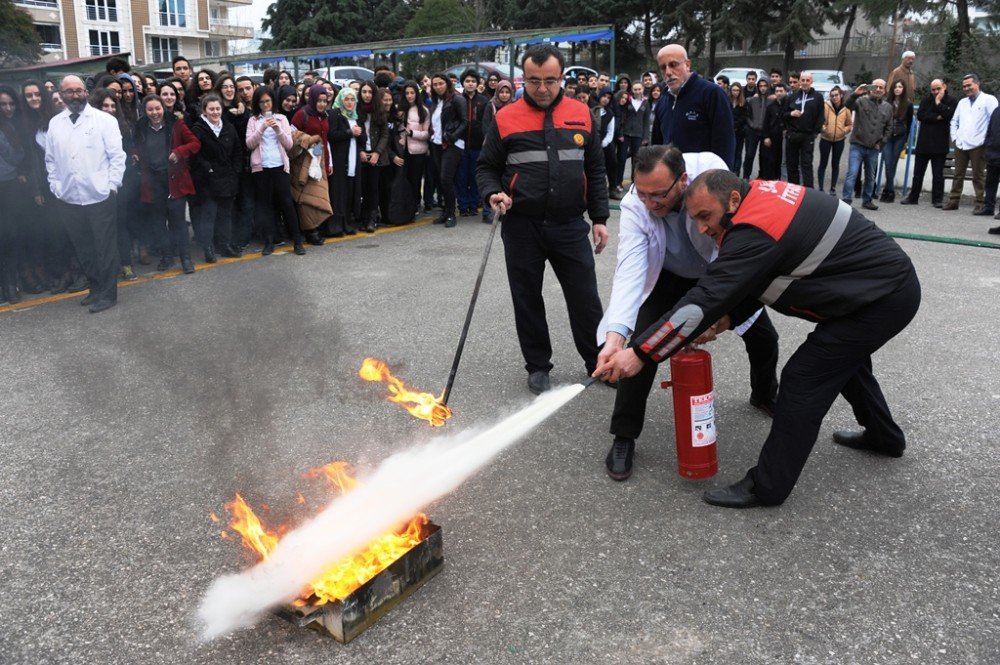 İtfaiyeden 17 Bin Kişiye Yangın Eğitimi