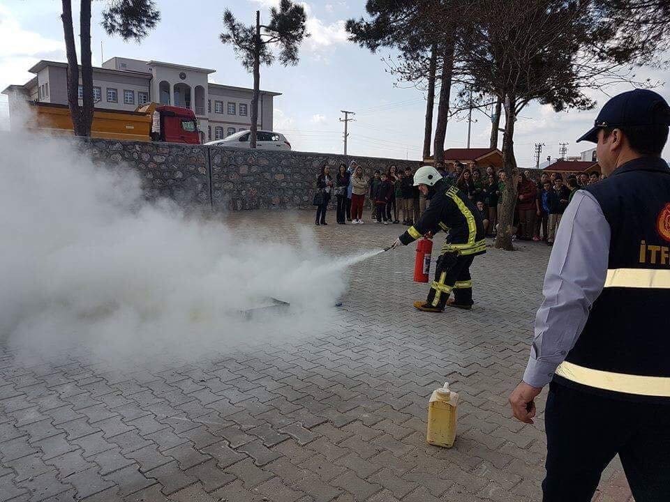 Biga İtfaiyesinden Tatbikat Mesaisi