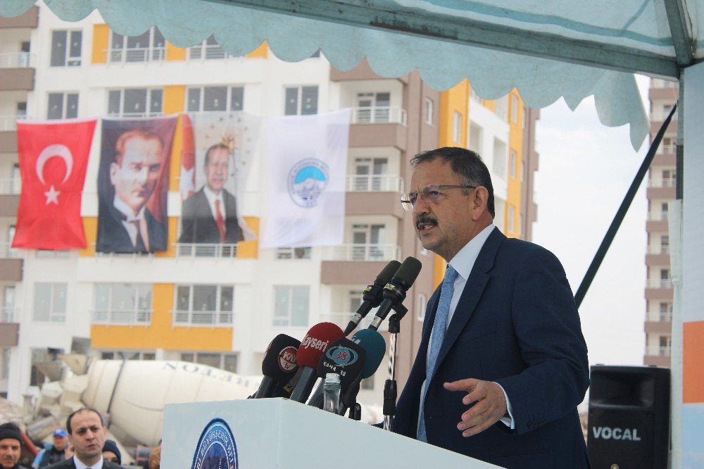 Çevre Şehircilik Bakanı Mehmet Özhaseki: “Pkk’nın Azgınlığına Son Vermek İçin Müthiş Bir Mücadele Veriyoruz”