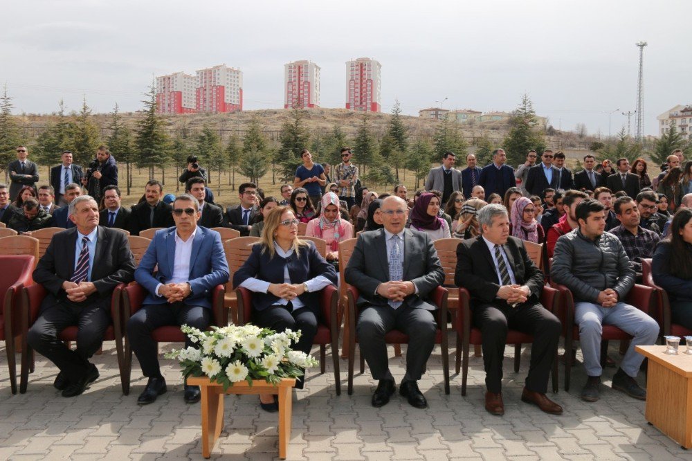 Neü ‘Öğrenci Yaşam Merkezi’ Ve ‘Fen Edebiyat Fakültesi G Blok’ Binalarının Temelleri Atıldı