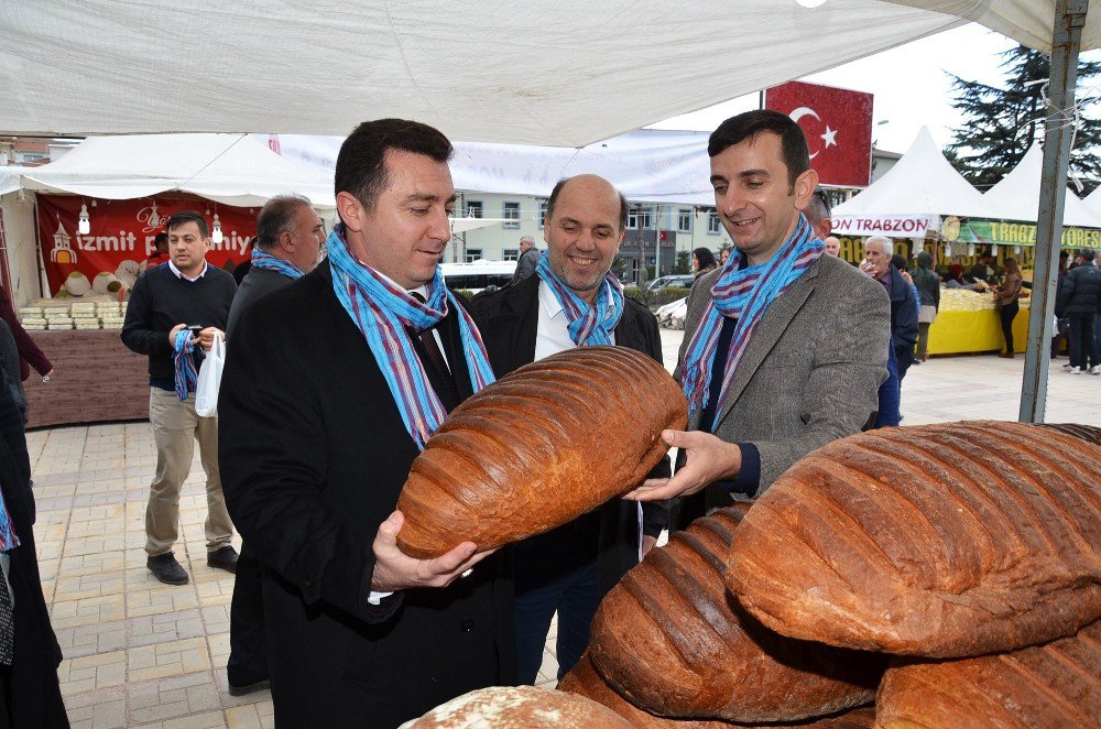 Başkan Bakıcı 1. Hamsi Ve Yöresel Lezzetler Festival Alanını Gezdi