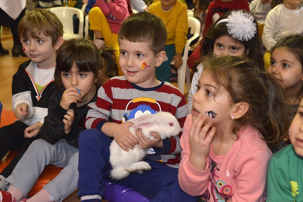 Tepebaşı’nda Çocuklara Hayvan Sevgisi Aşılanıyor