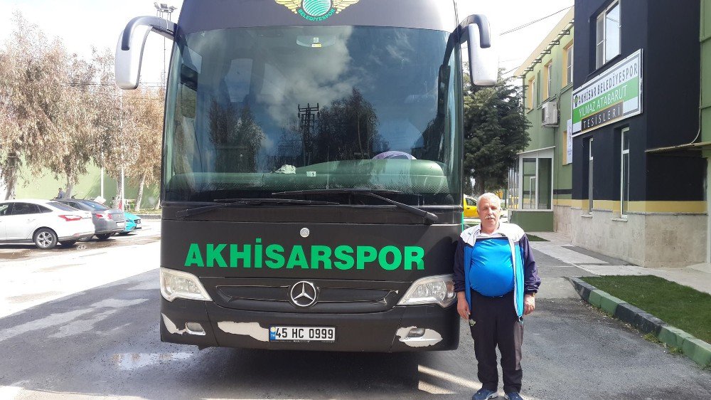 Akhisar Belediyespor Şoförünü Son Yolculuğuna Uğurladı