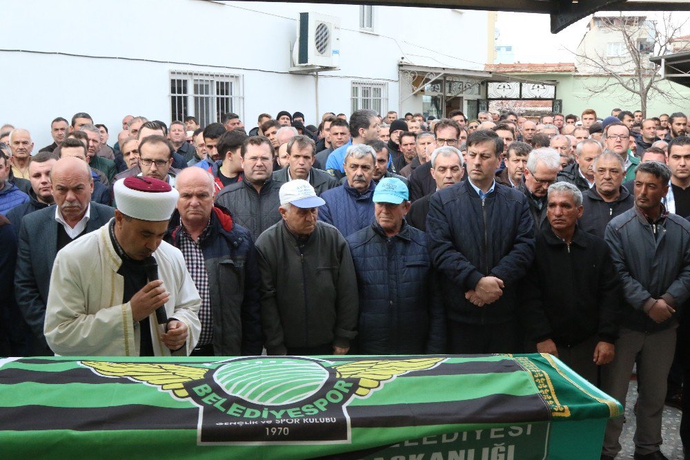 Akhisar Belediyespor Şoförünü Son Yolculuğuna Uğurladı