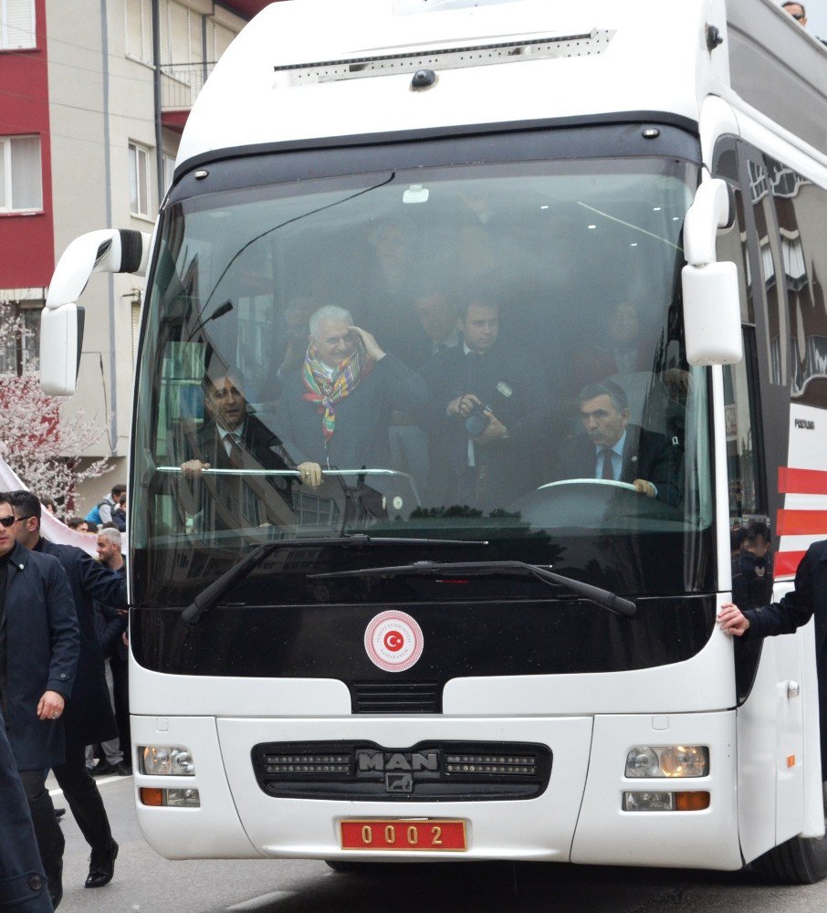 Başbakan Yıldırım’a Balıkesir’de Sevgi Seli