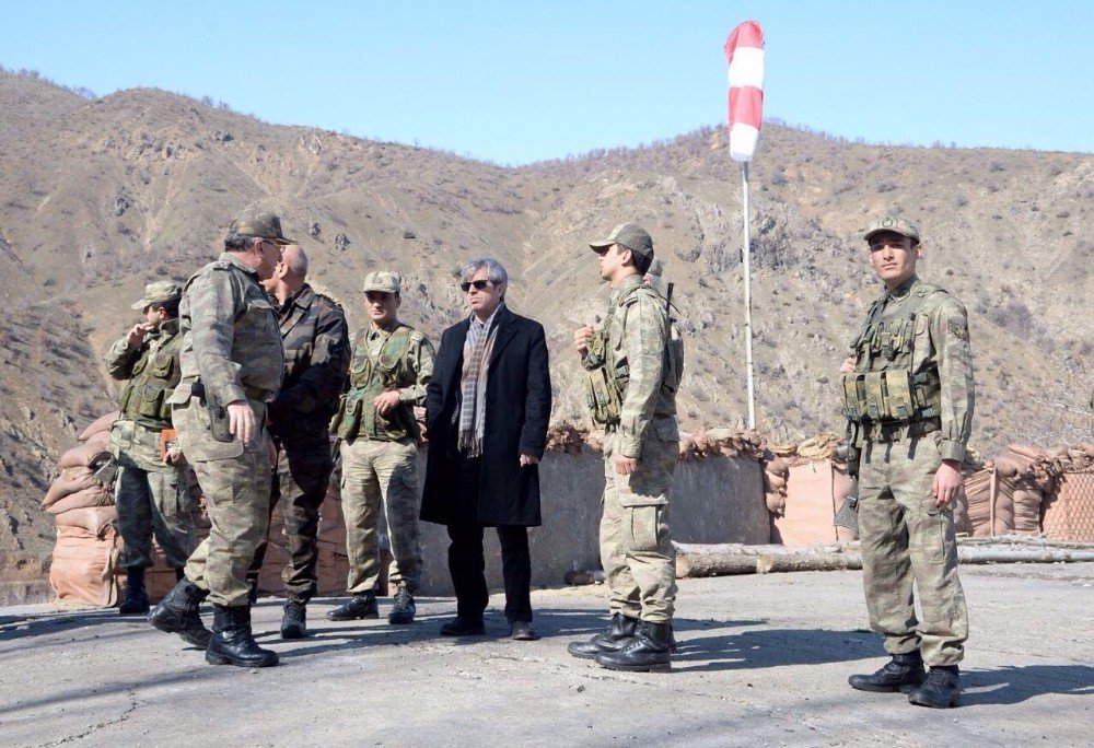 Bitlis Valisi Çınar, Operasyonların Yoğun Yaşandığı Sehi Ormanları Bölgesinde İnceleme Yaptı