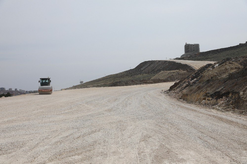 Büyükşehir Yeni Yerleşim Alanlarına Yeni Yollar Açıyor