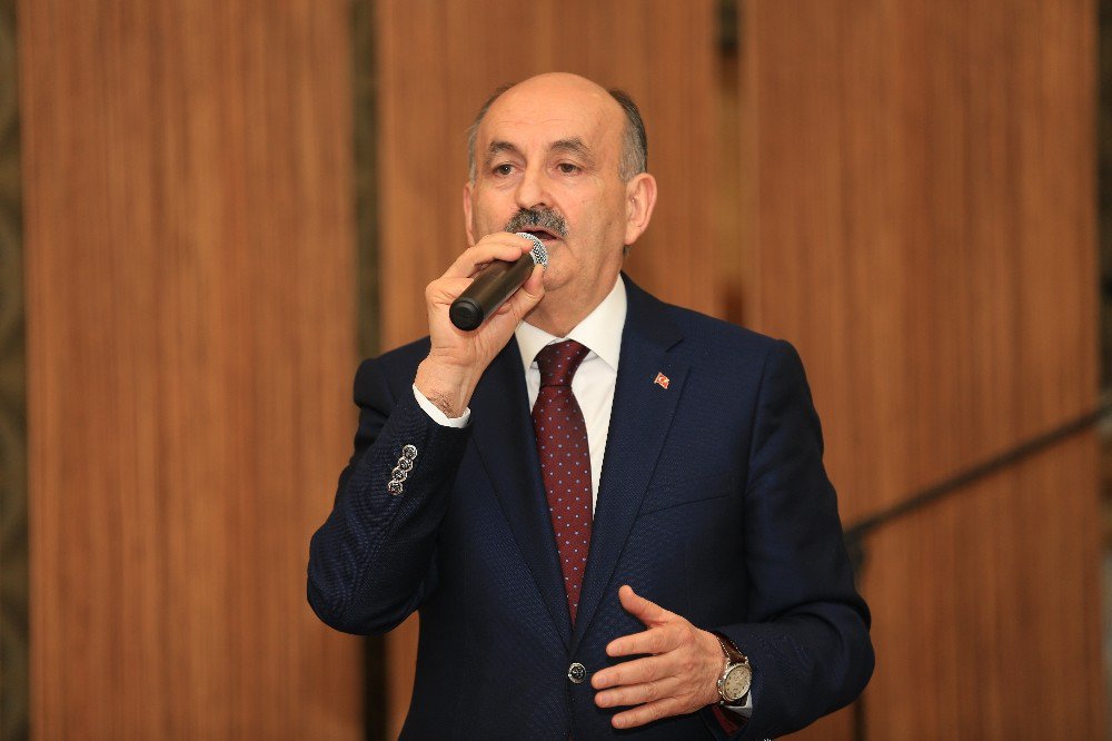 Bakan Müezzinoğlu: “Ey Chp’li Kardeşlerim, Atatürk’ün Gölgesine Öyle Yan Gelip De Yatarak Bu İşler Olmaz”