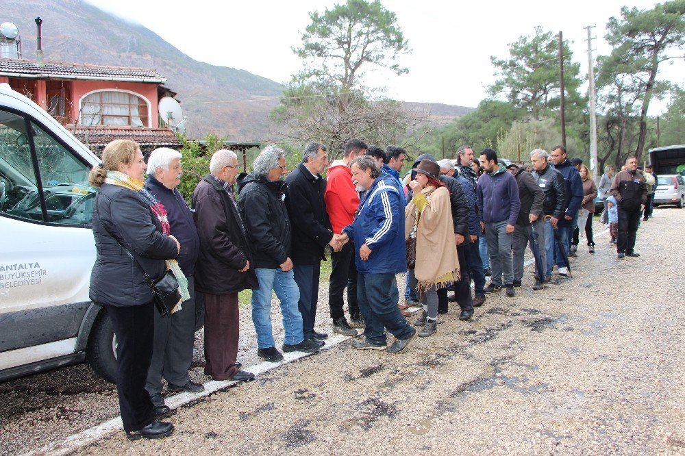 Sahte İçkiden Ölen Güray Tan Mısır’ın ’Olimpos’ Vasiyeti Yerine Getirildi