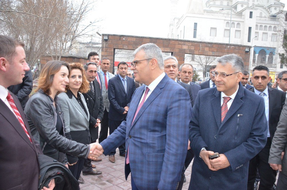 Başbakan Yardımcısı Veysi Kaynak Iğdır’da