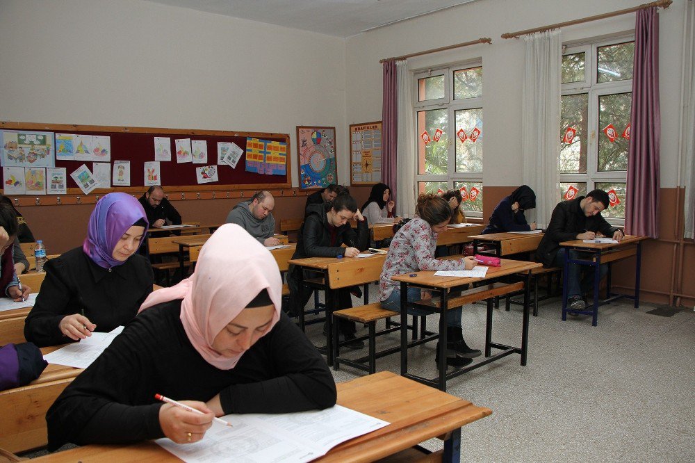 Eğitim-bir-sen’den Aday Öğretmenlere Deneme Sınavı