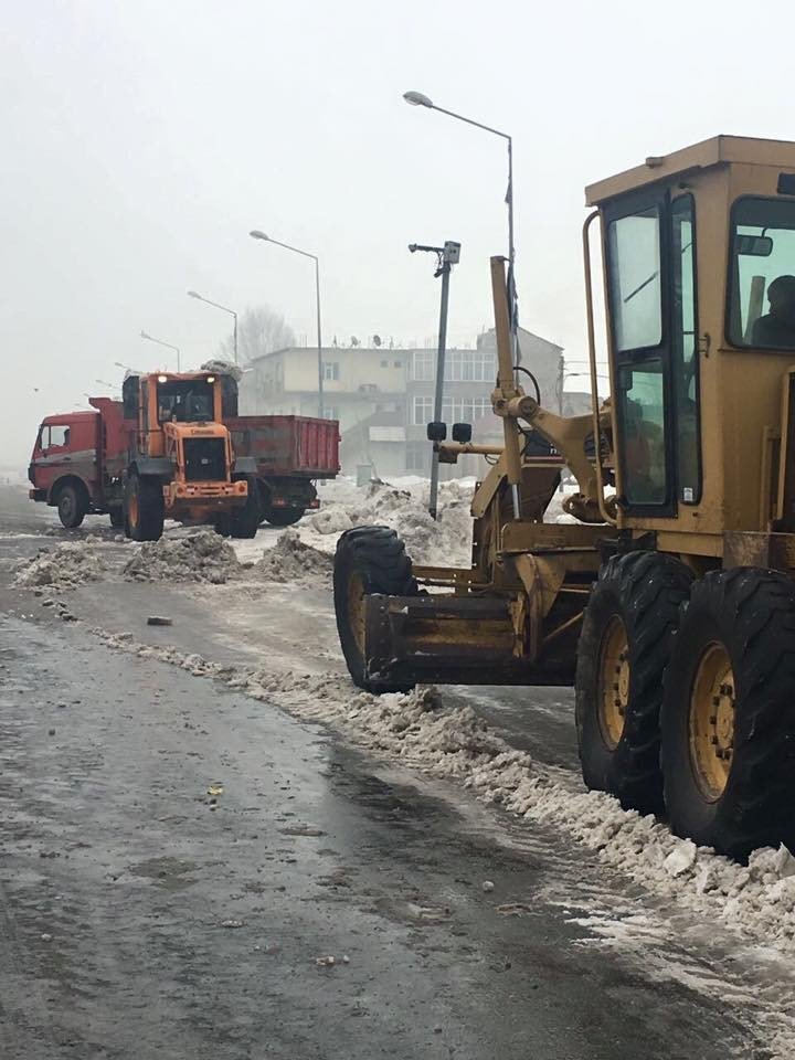 Güroymak’ta Kar Ve Çevre Temizliği