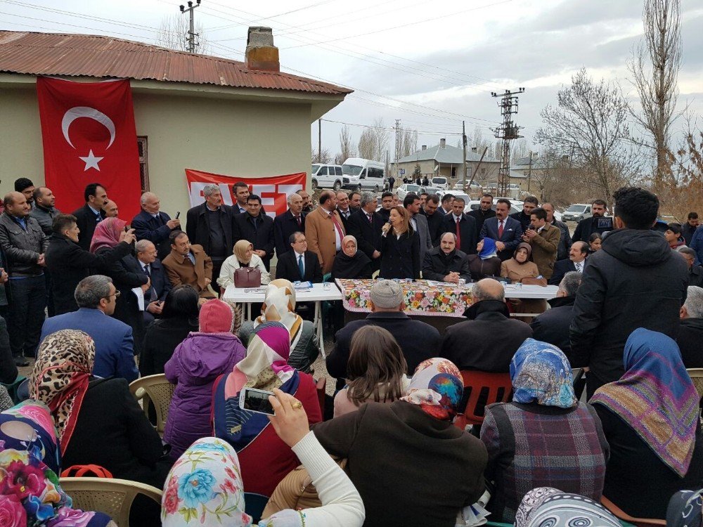 Ak Partili Çalık Edremit Halkıyla Buluştu