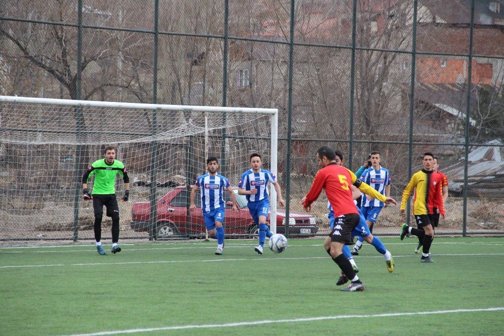 25 Mart Oltuspor, Lidere Ders Verdi