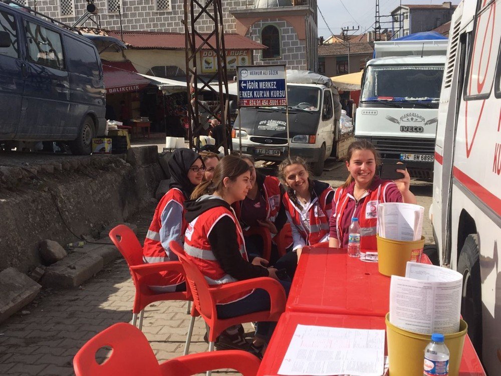 İğdir Köyünde Kan Bağışı Kampanyası Düzenlendi