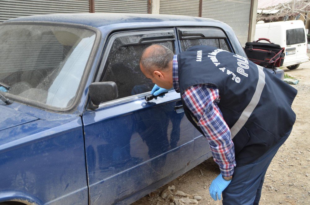 Bafra’da Otomobilden Teyp Hırsızlığı