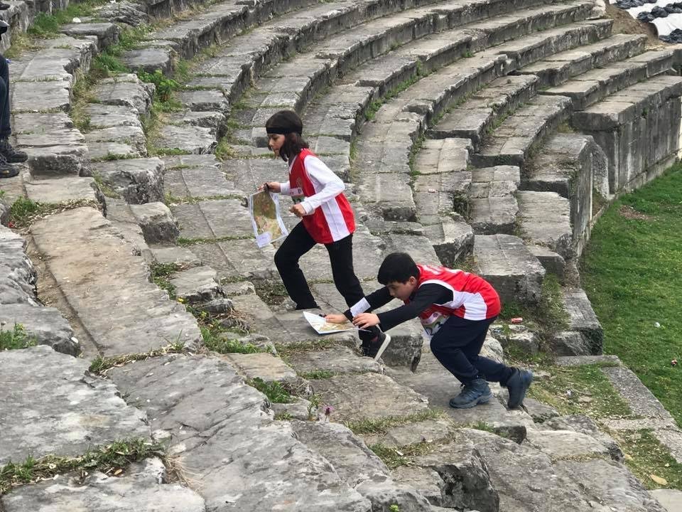 Yönlerini Bulmak İçin Mücadele Ettiler