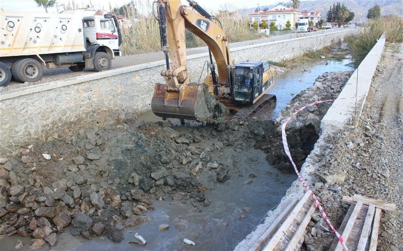 Fethiye Körfezi’ Nin Dolmaması İçin Çalışmalar Devam Ediyor