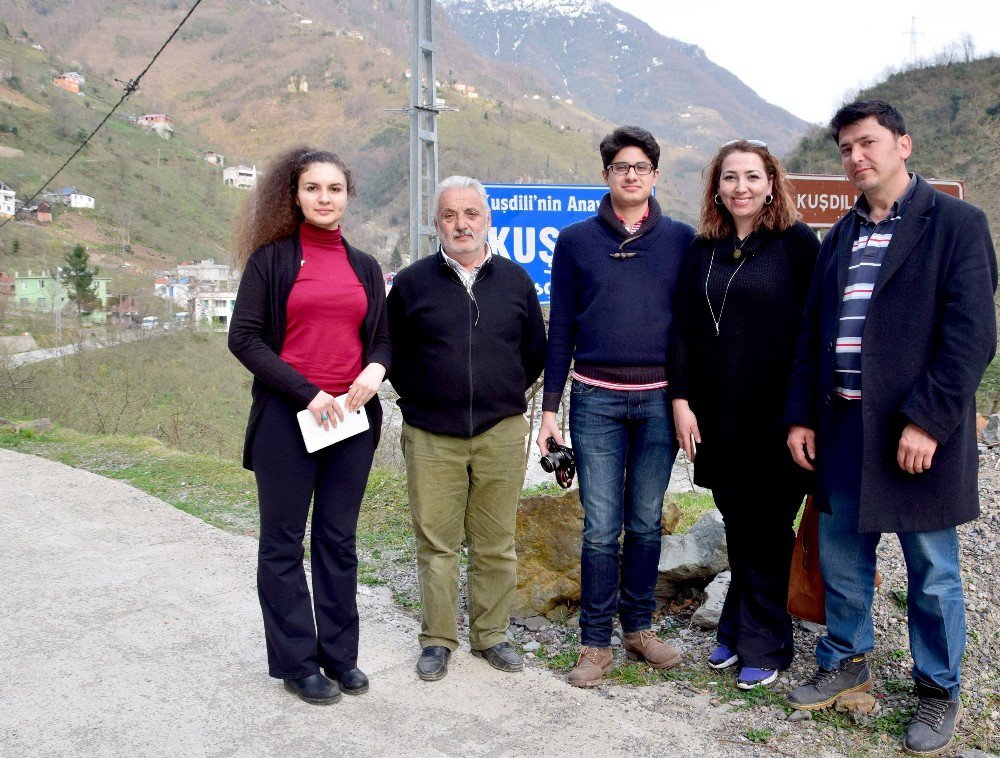 "Rüzgara Yazılan Türkçe" İle Kuşdili Cebe Girdi