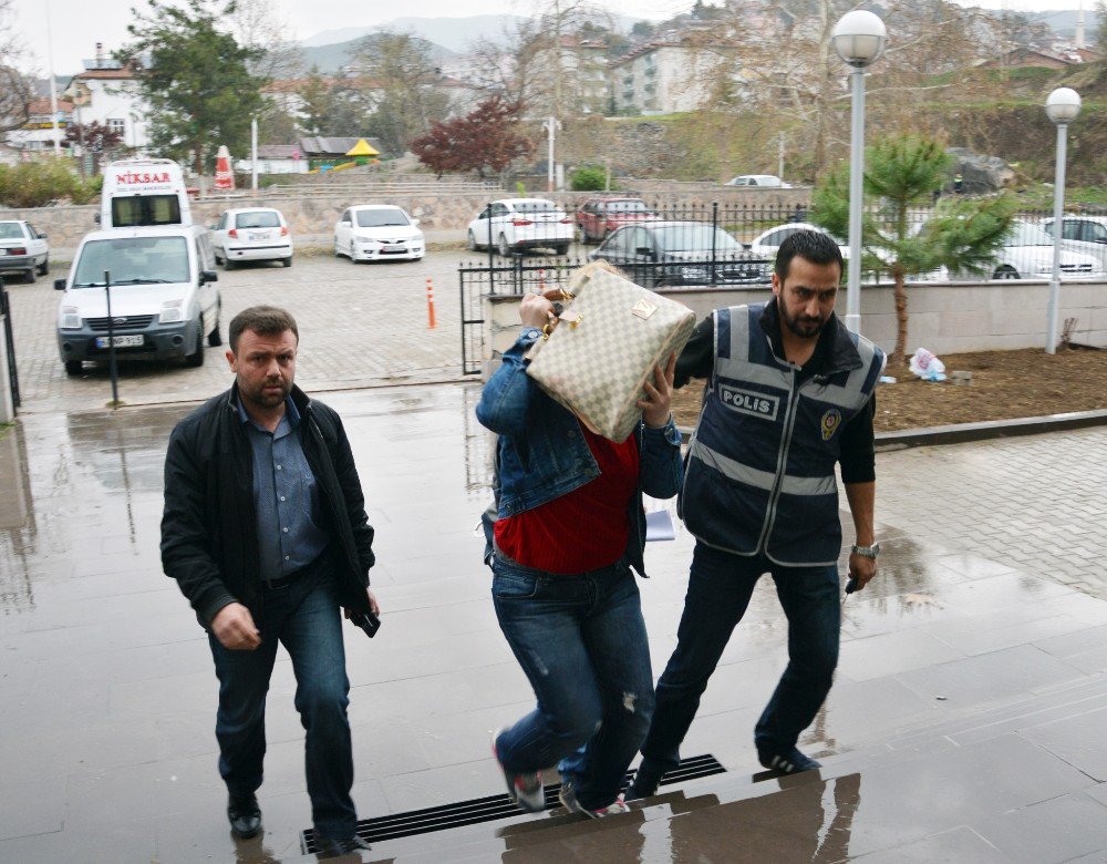 ’Binbir Surat’ Lakaplı Firari Hükümlü Niksar’da Yakalandı