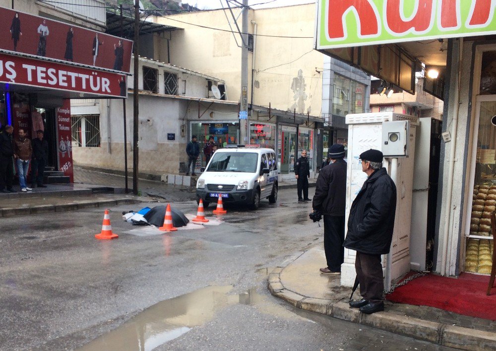 İzmir’de İki Farklı Kaza: 2 Ölü