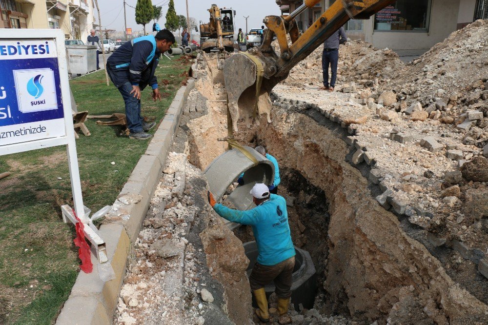 Şanlıurfa’da Kanalizasyon Hat Yenileme Çalışmaları Sürüyor