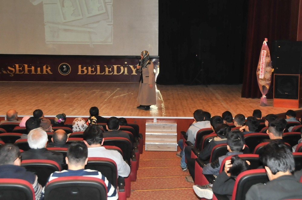 Akşehir Belediyesi’nden Aile Eğitim Semineri