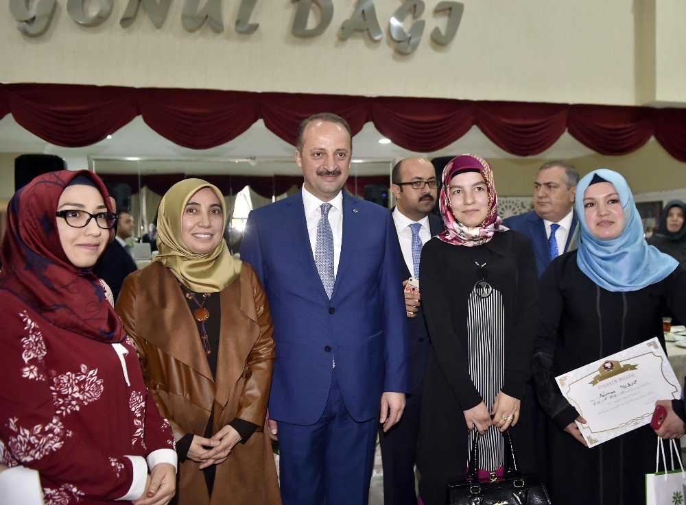 Aile Akademisi’nde Sertifika Heyecanı