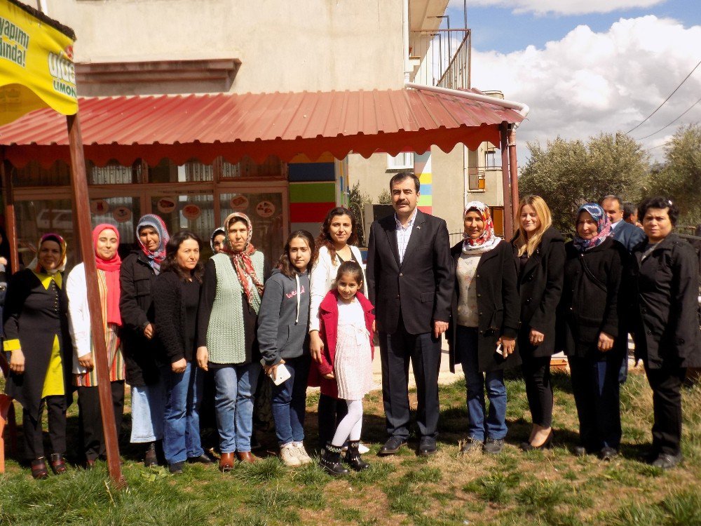 Mehmet Erdem Karacasu’da Kadınlar Ve Muhtarlarla Buluştu