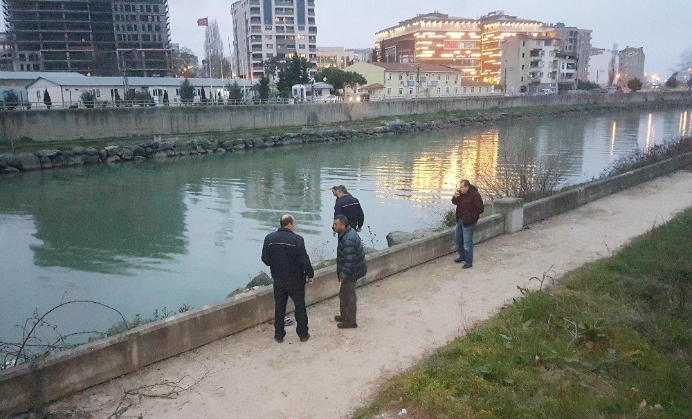 "Suriyeli Irmağa Atlayıp Kayboldu" İhbarı Polisi Alarma Geçirdi