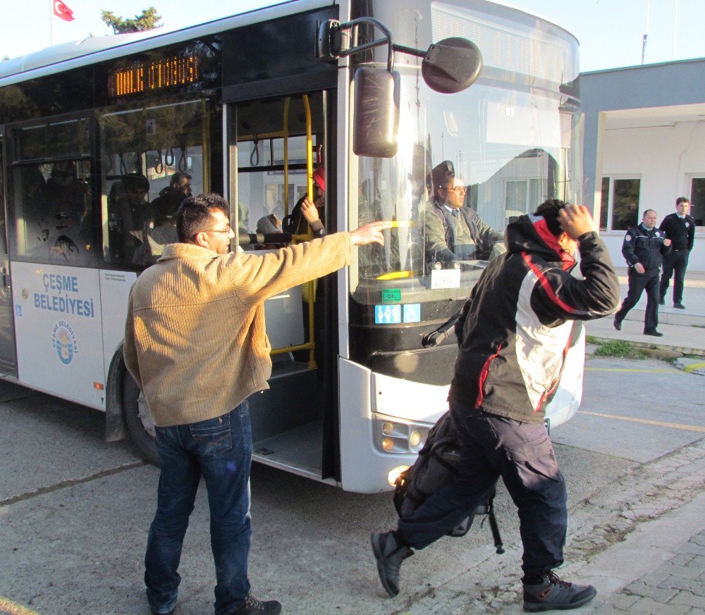 Çeşme’de 35 Sığınmacı Yakalandı