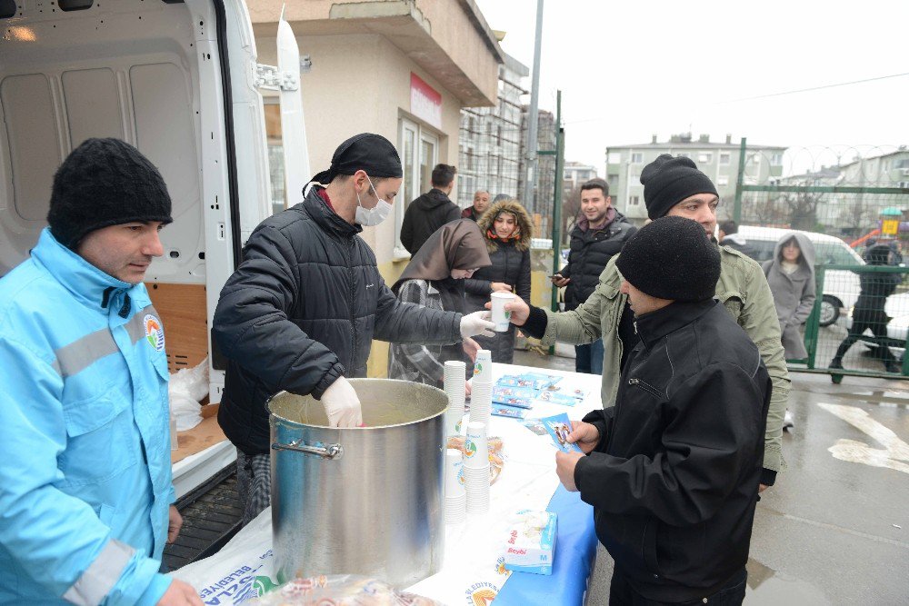 Tuzla Belediyesi’nden Ygs Adaylarına Çorba İkramı