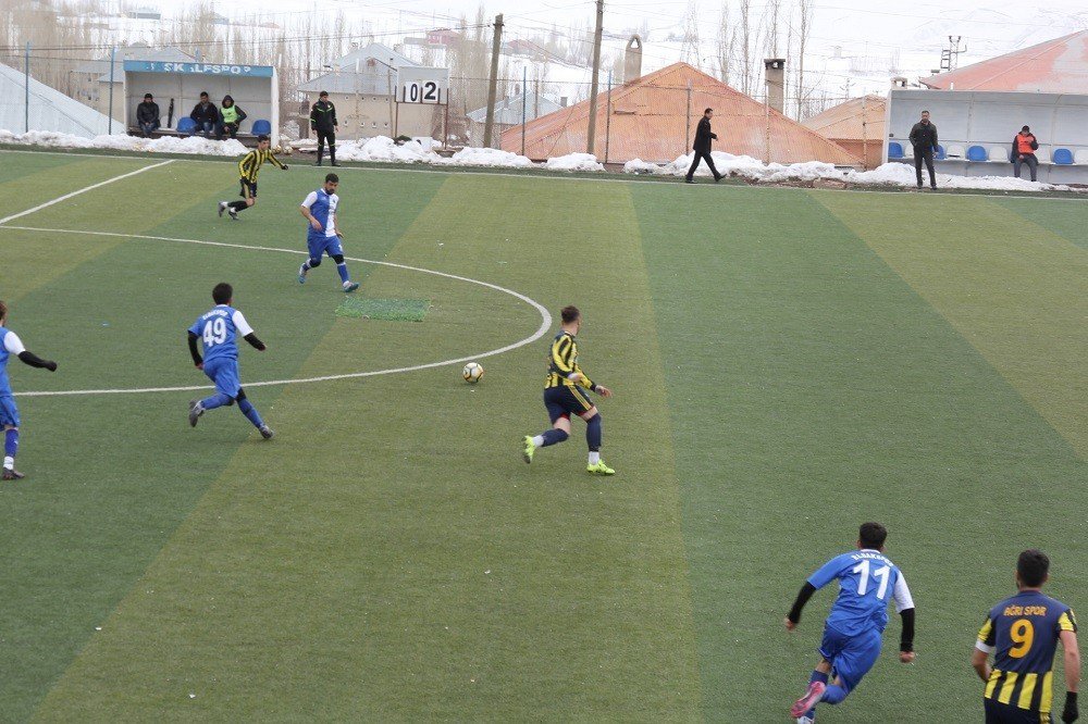 Başkale Gençlikspor, Ağrı Ekibine Yenildi