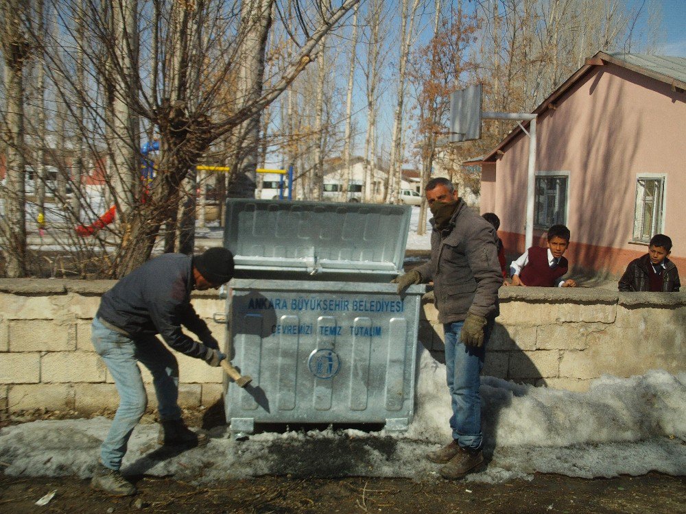 Özalp İlçesinde Bahar Temizliği