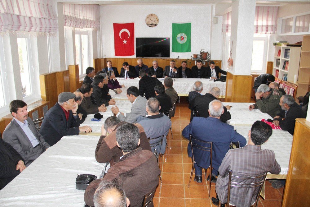 Çemişgezek’te Çiftçiler Bilgilendirildi