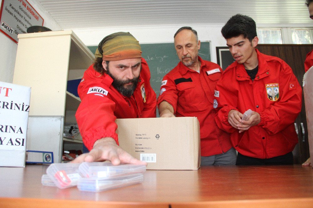 Fethiye Akut, Ygs’de Kullanılan Malzemeleri Köy Okullarına Ulaştırdı