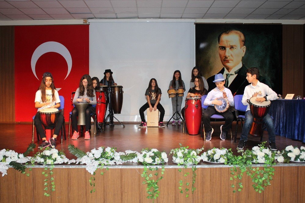 Gaziantep Kolej Vakfında Mini Konser