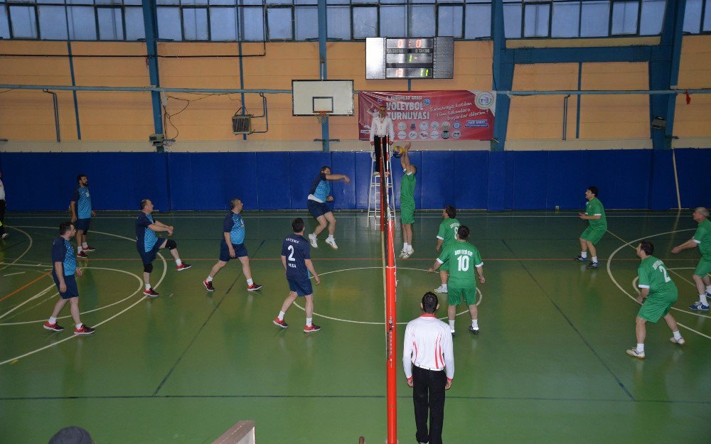 Bozüyük Belediyesi 2. Kurumlar Arası Voleybol Turnuvası Başladı