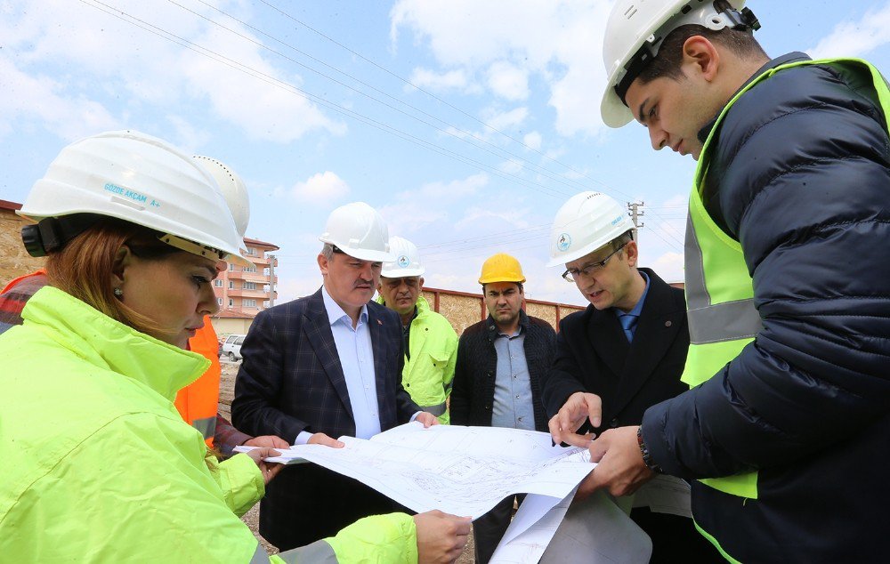 Pamukkale’de Cumhuriyet Asm Yükseliyor