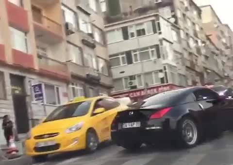 Trafik Magandası Hastaneler Bölgesinde Drift Yaptı