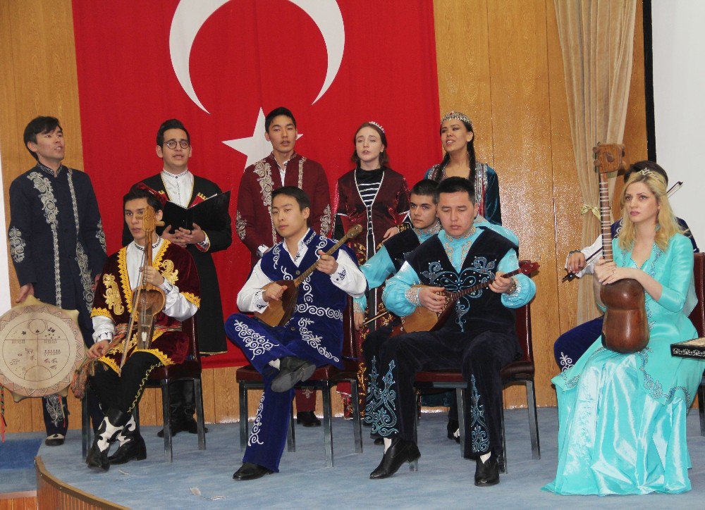 ‘Tehlikedeki Türk Dilleri’ Kitabının Tanıtım Toplantısı