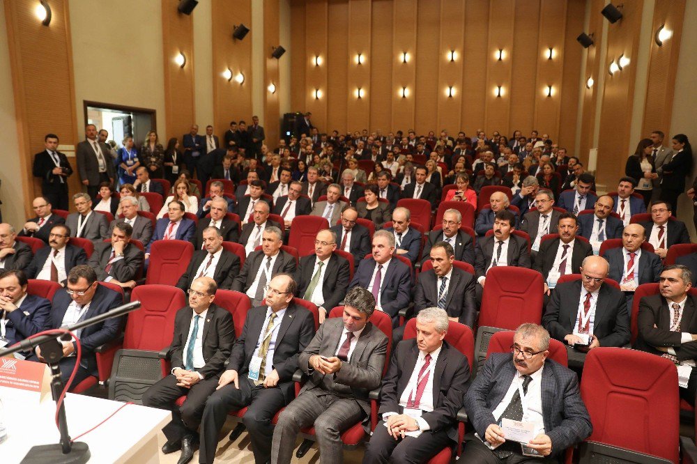 “Türk Yükseköğretim Kurumlarında Suriyeli Öğrenciler” Konferansına Rektör Karacoşkun’da Katıldı