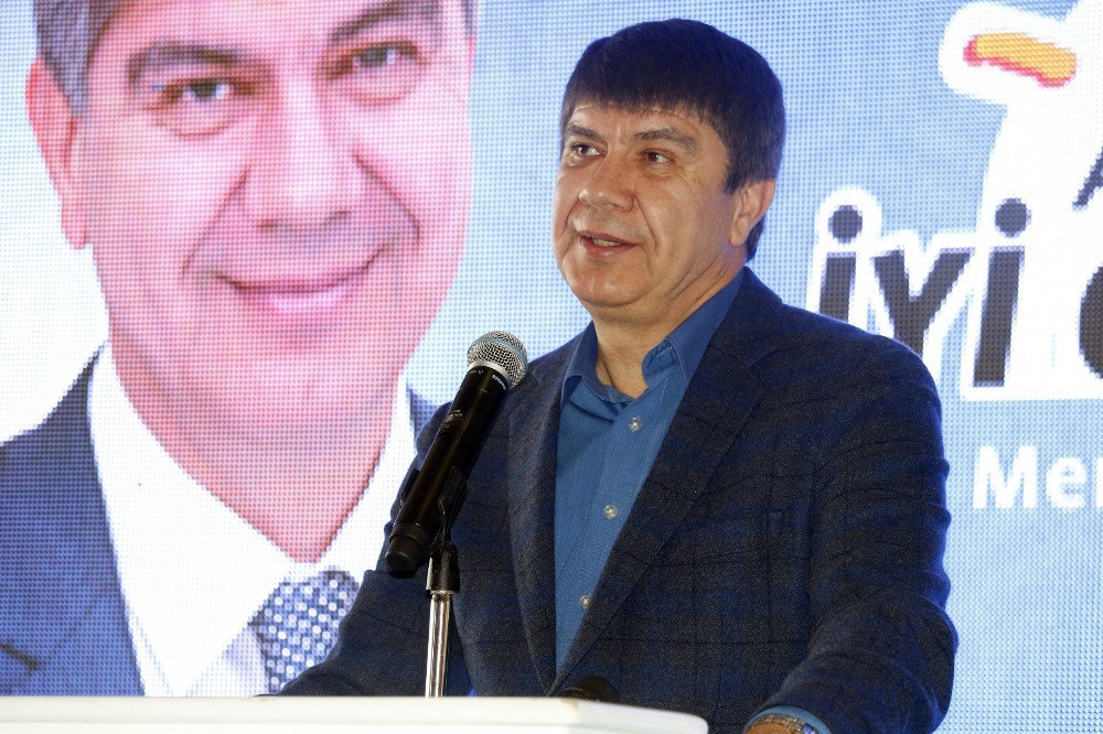 Bakan Elvan: "Ana Muhalefet Her Şeye ‘Hayır’ Diyor, Çünkü Dertleri Millet Değil"