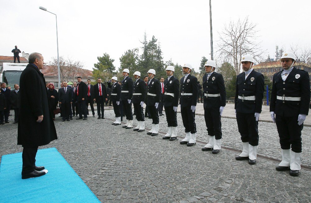 Cumhurbaşkanı Erdoğan, Afyonkarahisar’dan Ayrıldı