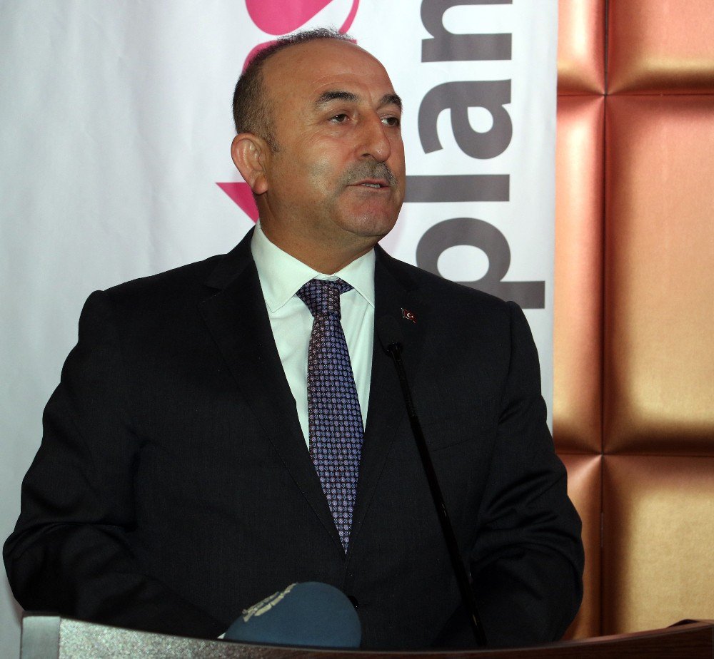 Çavuşoğlu: “Biz De Hollanda Maslahatgüzarını Kulağından Tutup İçeri Atabilirdik”